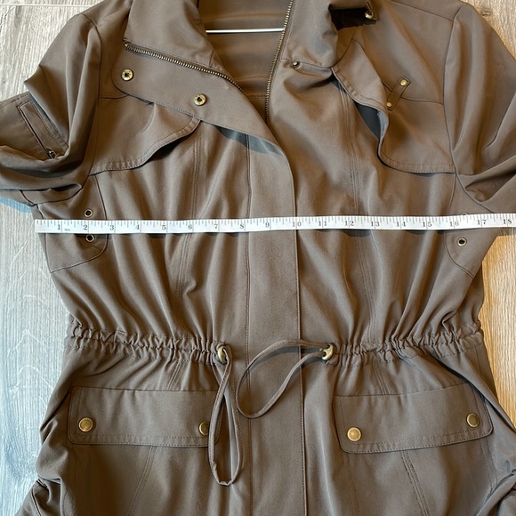 Zenergy by Chico Khaki Light walking Jacket . - Picture 8 of 9